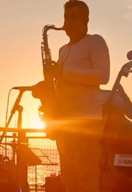 Джаз на закате в ресторане на башне Панорама