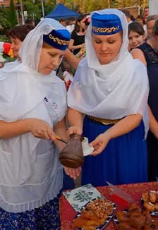 Традиции и обычаи моей страны. Встреча