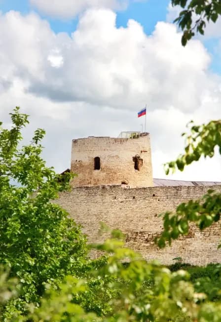 Древние крепости и храмы: Псков - Изборск - Печоры