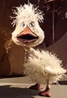 Как Андрюшка гусенка Кузю пас