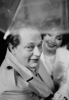 СтароМодная комедия