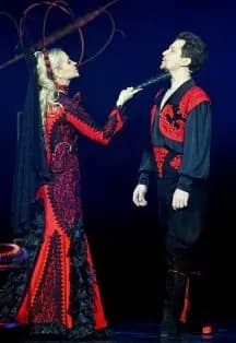 Собака на сене