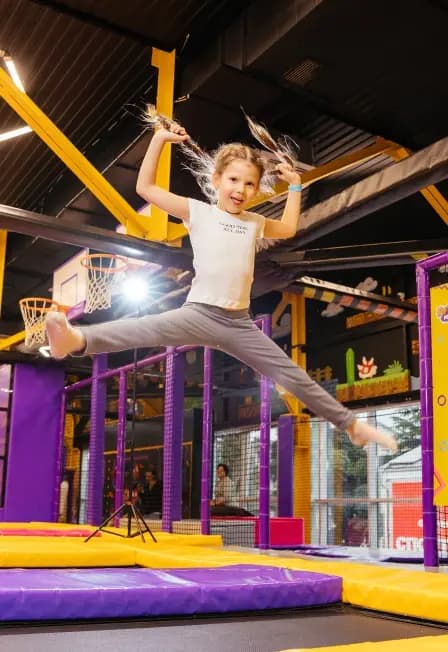 Батутная арена с активити-площадками