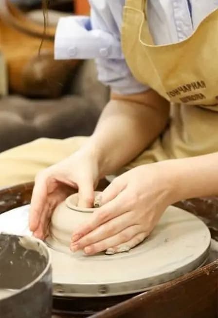Роспись и магия гончарного круга в школе "Колокол"