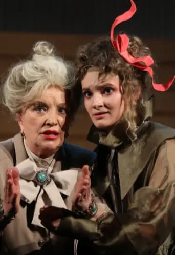 8 любящих женщин