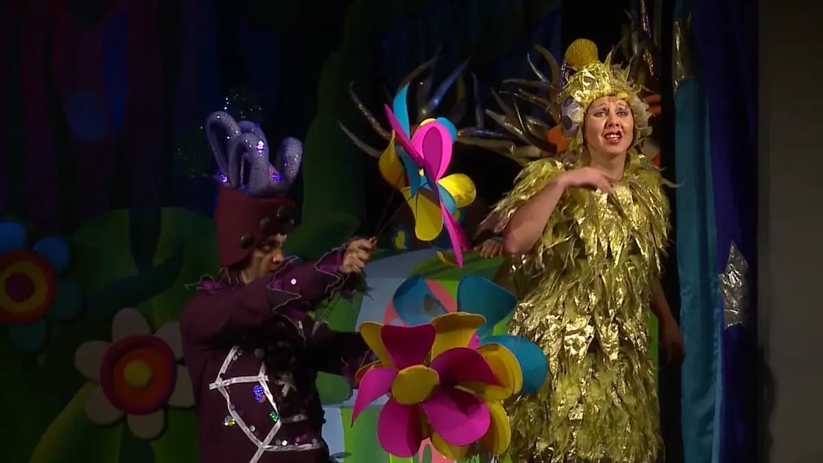 Муха-цокотуха (Театр кукол)