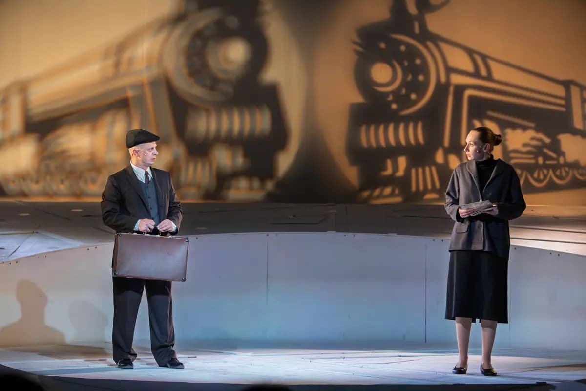 Два капитана (Театр юного зрителя)