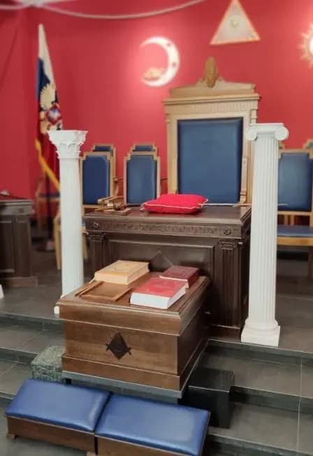 Лекция в Великой масонской Ложе России