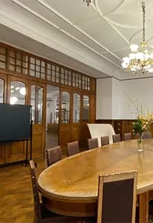 Секреты шоколадной империи: прогулка по территории “Красного октября" с посещением старинной конторы фабрики Эйнема