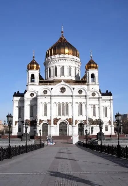 Три истории Храма Христа Спасителя с подъемом на смотровую площадку