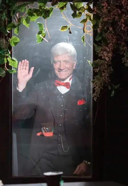 Спектакль "Алиса в стране чудес"