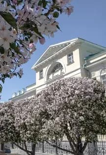 Экспозиции Музея истории камнерезного и ювелирного искусства