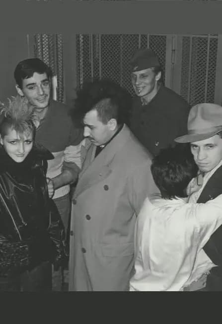 Лекция-экскурсия «Свобода и мода: сценические костюмы советской рок-сцены»