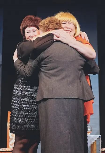 Три красавицы