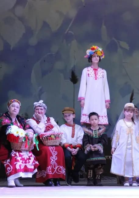 Театрализованное представление «Солнце одно на всех!»