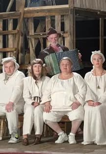 Очень простая история(лирическая комедия)2-х действ.1ч.40м.