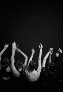 Хореографические спектакли "Соединения" и "Рёбра"