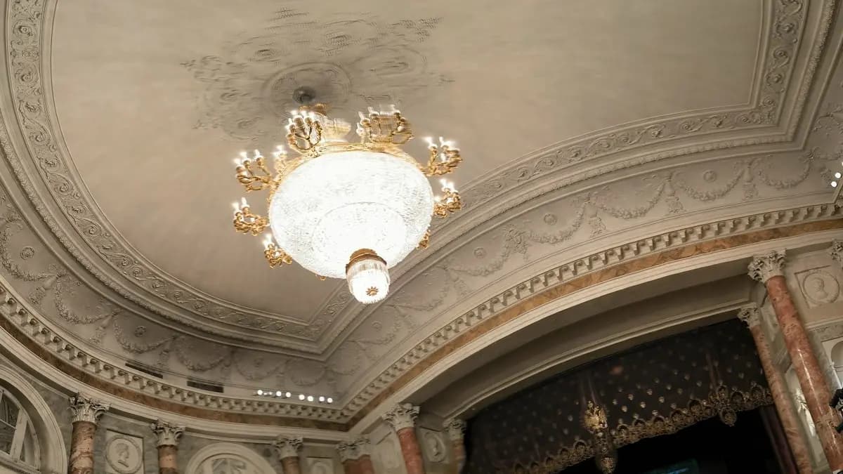 Иван Чечот. Эрмитаж и театр (Большой итальянский просвет Эрмитажа)