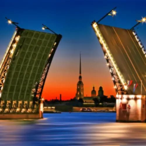 Развод мостов с воды: огни ночного Петербурга и музыка на теплоходе