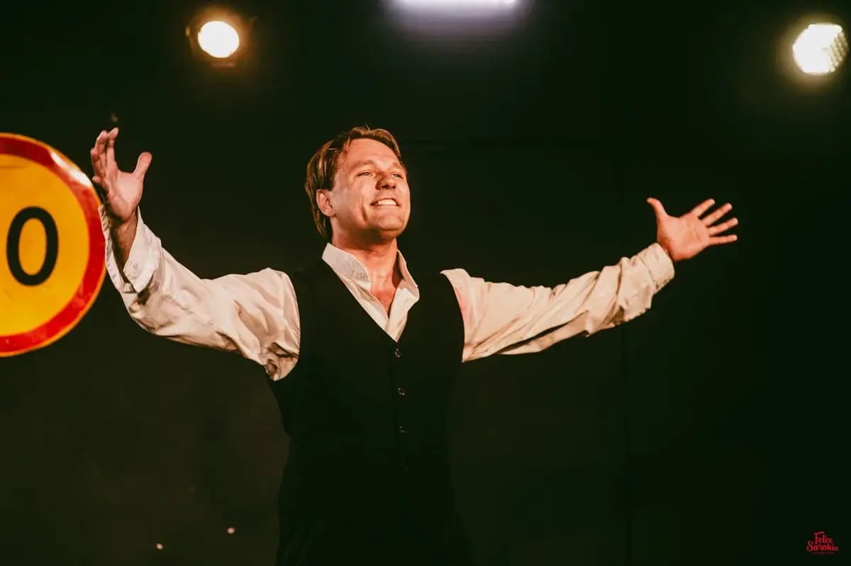 Есенин. Дорога из разбитых сердец (ДКиС «Газовик»)