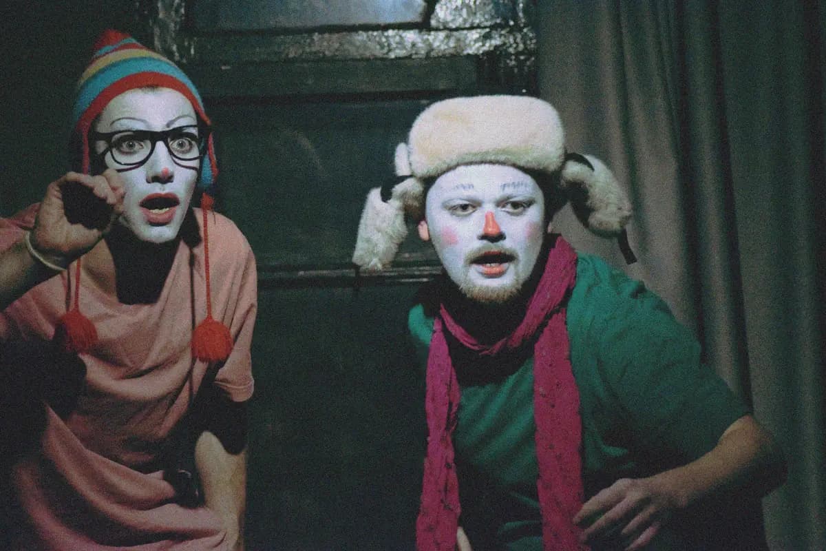 Клованы (Театр Труда)