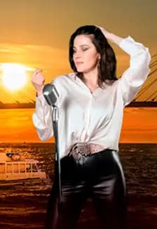 Концерт на закате – золотые часы на Неве