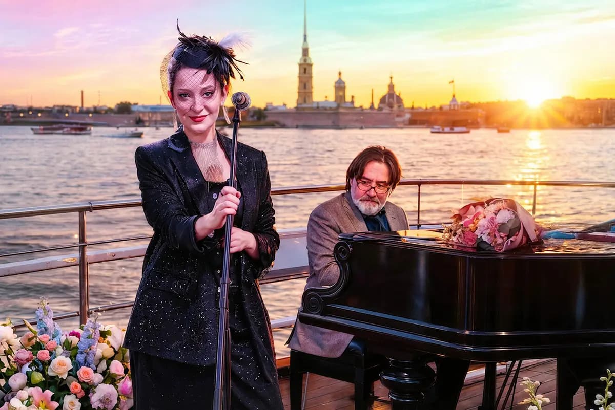 Первомай на Неве. Праздничные песни советской эстрады (Теплоход Rock Hit Neva (Набережная Макарова, 20))