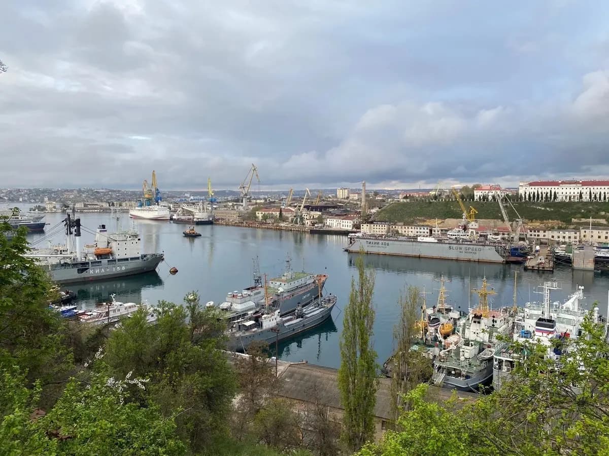 Севастопольский вальс (пл. Ушакова)