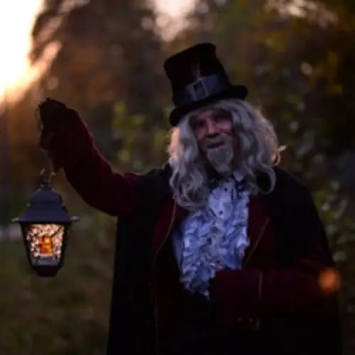 «Хранители города» с фонарщиком Фаролеро