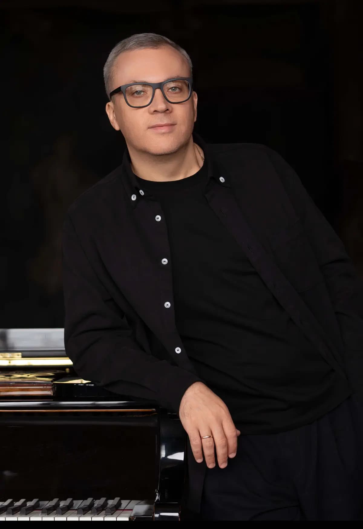 Дмитрий Илугдин. Соло