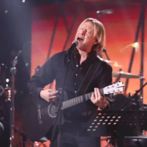 Дмитрий Харатьян