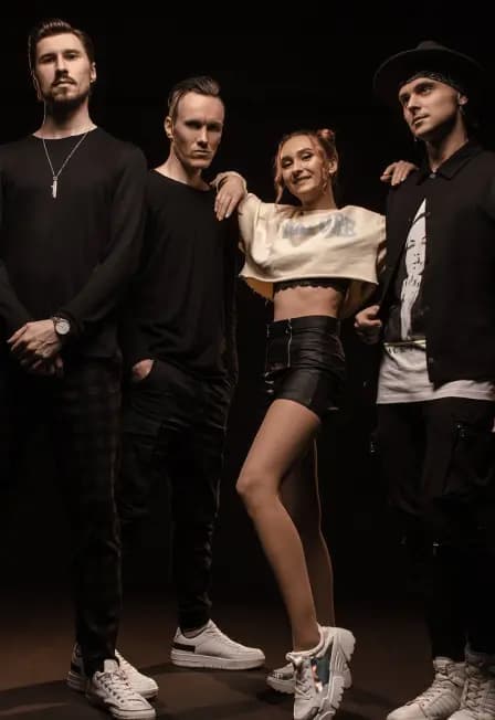 Майский хит-парад — лучшие мировые хиты от группы «Магия»