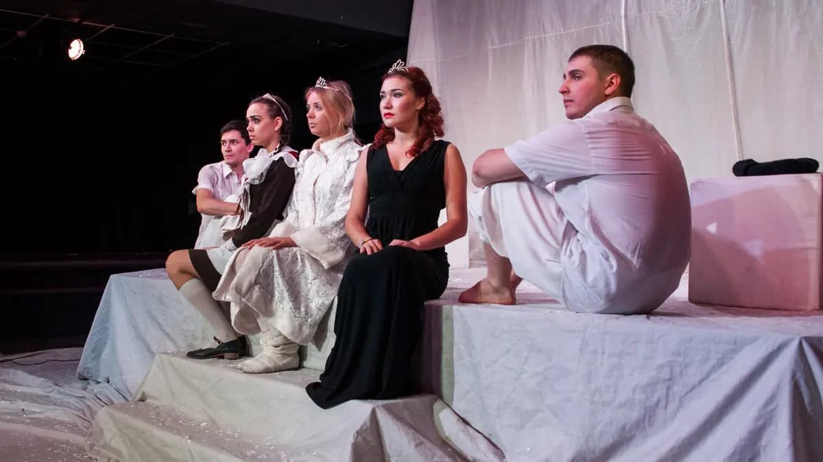 Зима (Театр на Булаке)