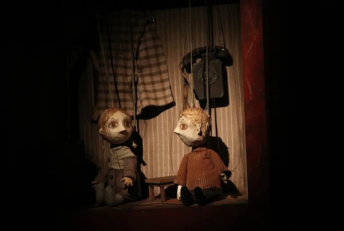 Можно попросить Нину? (Кукольный театр сказки)