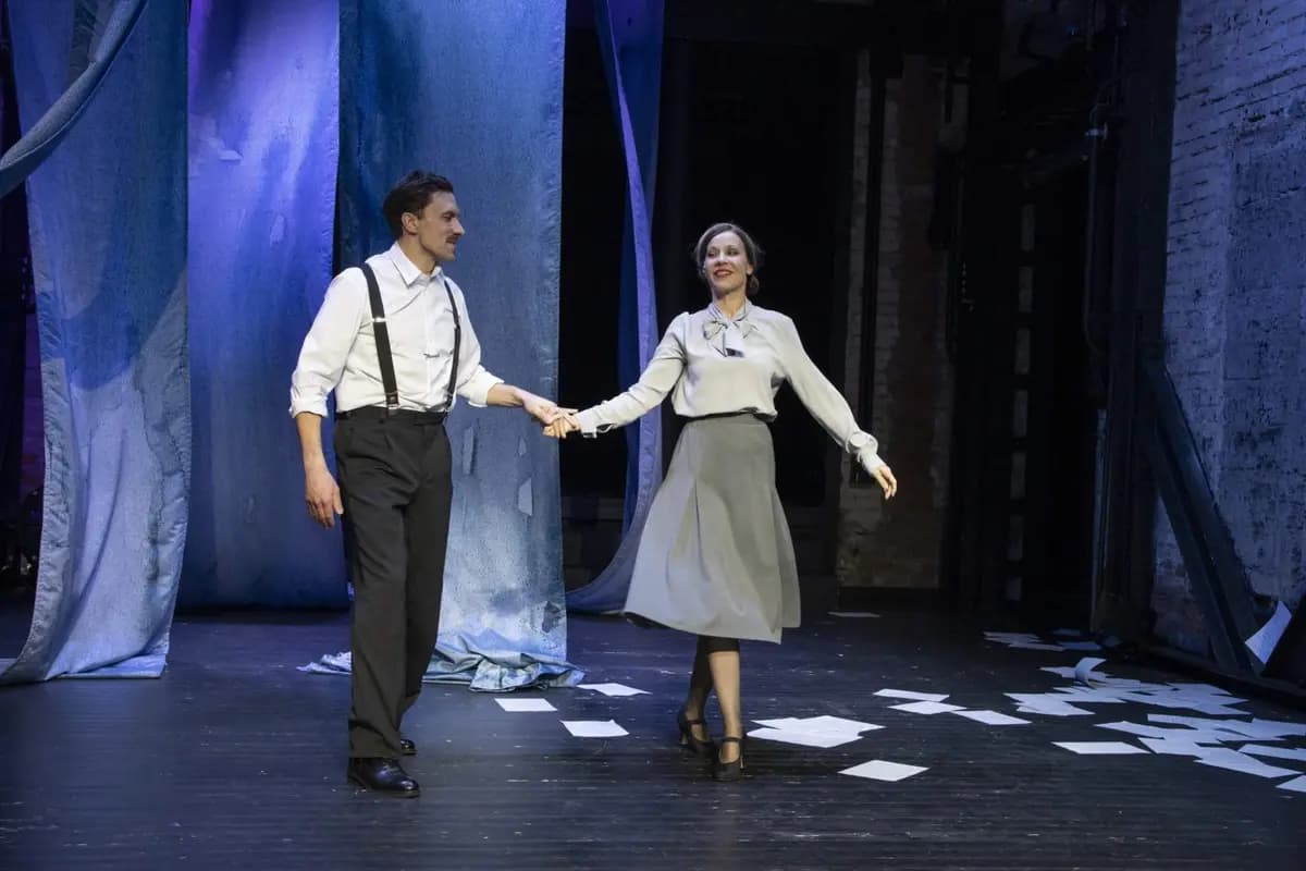 Обещание на рассвете (Театр Вахтангова. Симоновская сцена)