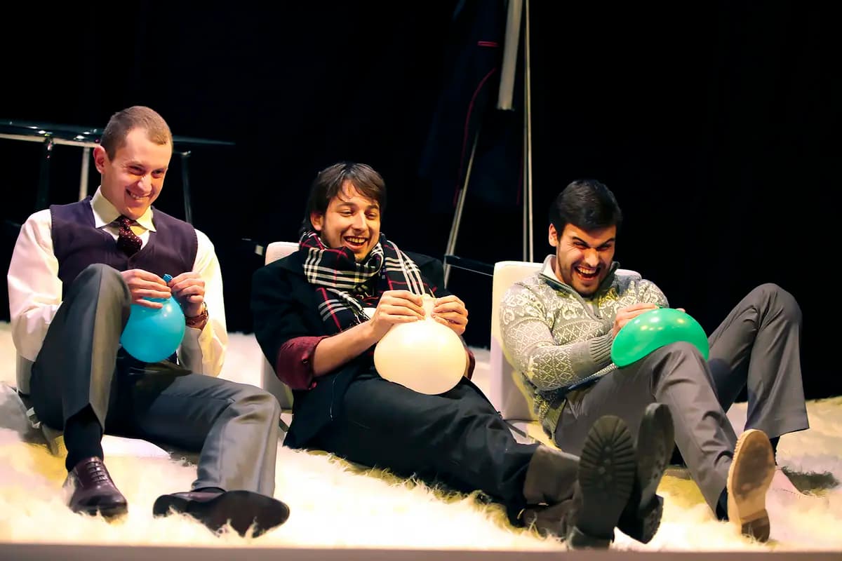 Арт (Театр на Васильевском. Сцена «Стачка»)