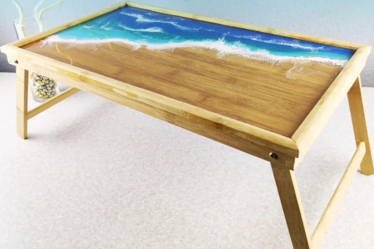 Столик для завтрака. Море (Культурный центр «Урал»)