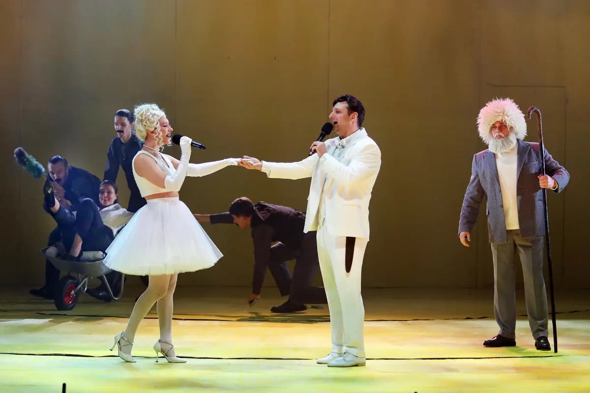 Слуга двух господ (Драматический театр)