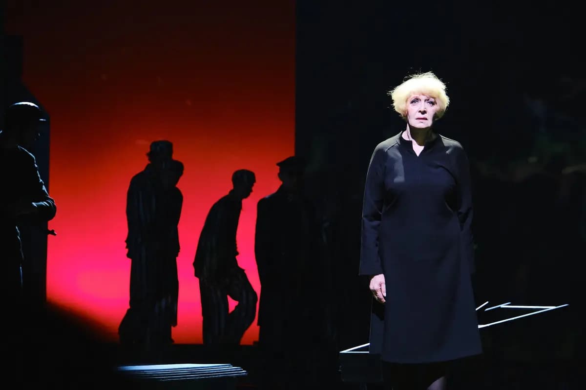 Пока сердце в пути (Театр драмы им. Горького)