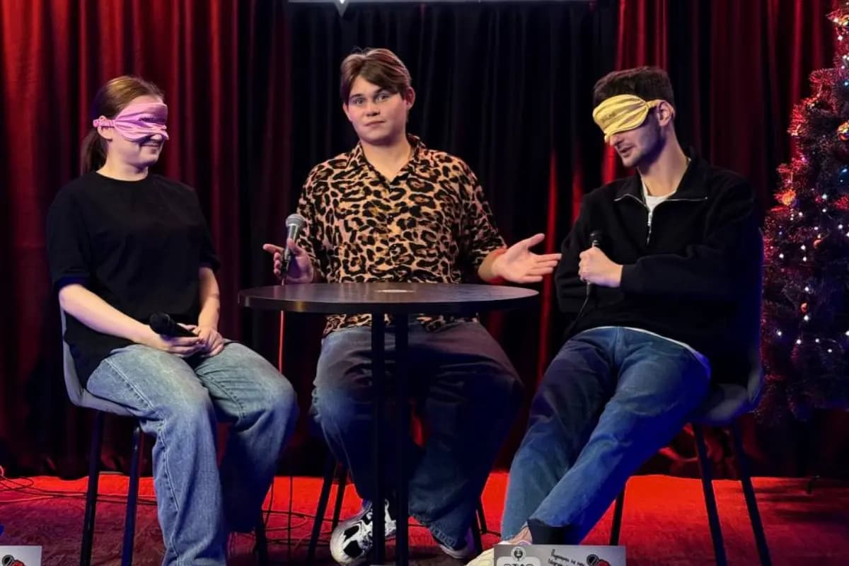 Стендап-тиндер (Стендап-бар «Маяковский»)