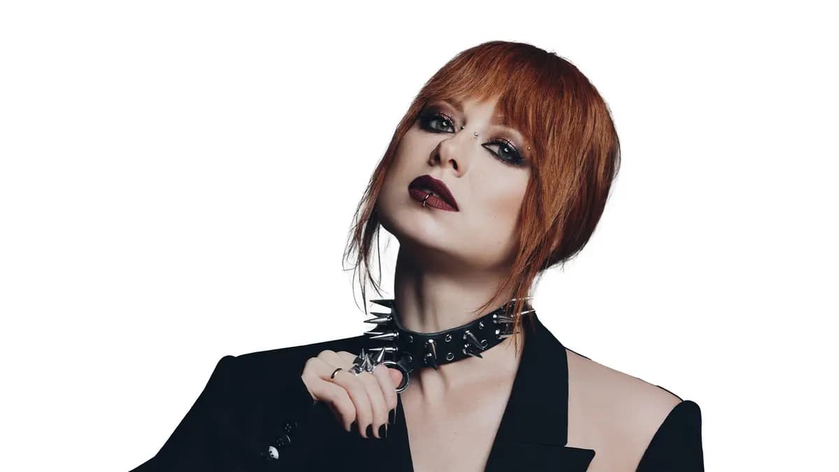 Юлия Савичева (Центральный концертный зал)