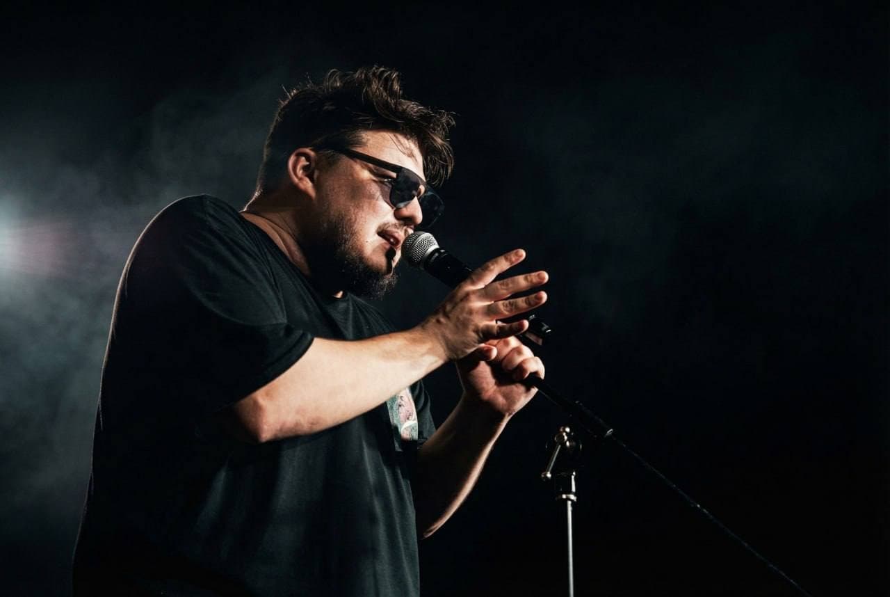 BadCurt (Rock Bar by Abrikos Inc.)