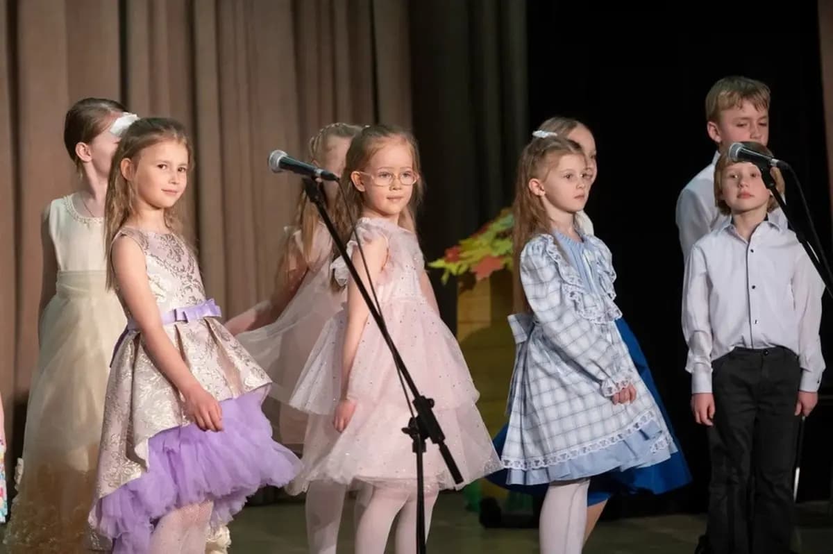 Времена года (Культурный центр «Меридиан»)