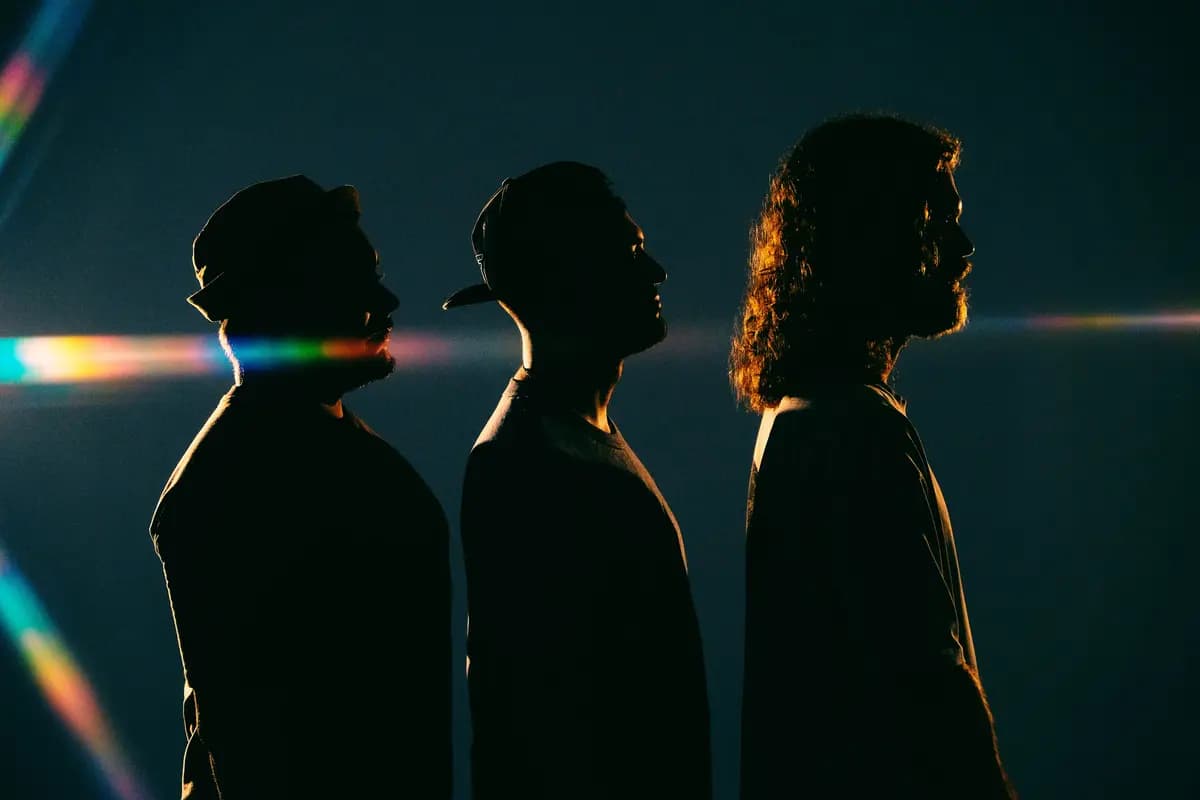 Levithan, Kailess и Observer (Мо[три])