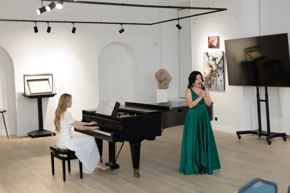 Свет и тень любви: Liederkreis, Op. 39 (Arts Square Gallery)