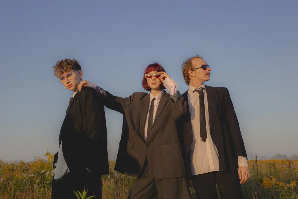 Стрио (Stereo People)