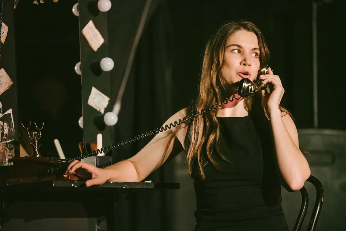 Человеческий голос (Человек в кубе)