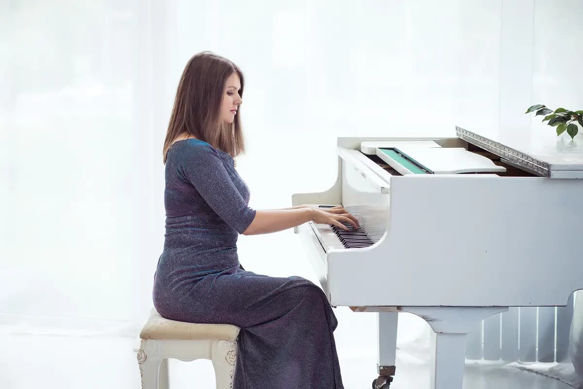 В шесть часов вечера после войны (Филармония)