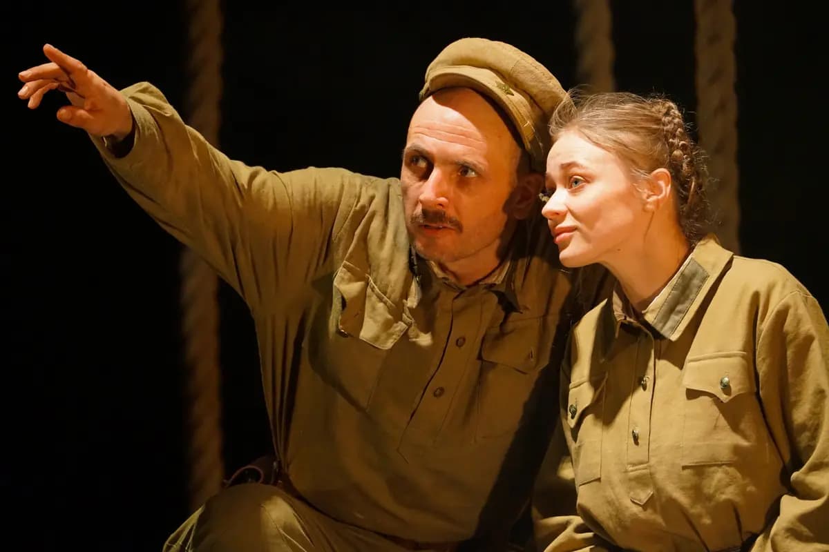 А зори здесь тихие... (Мордовский национальный драматический театр)