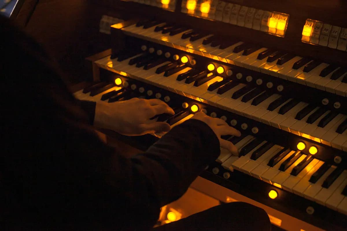 Органные вечера в Люблино при свечах: от Вивальди до Аве Мария (Католическая церковь Cвятой Ольги)